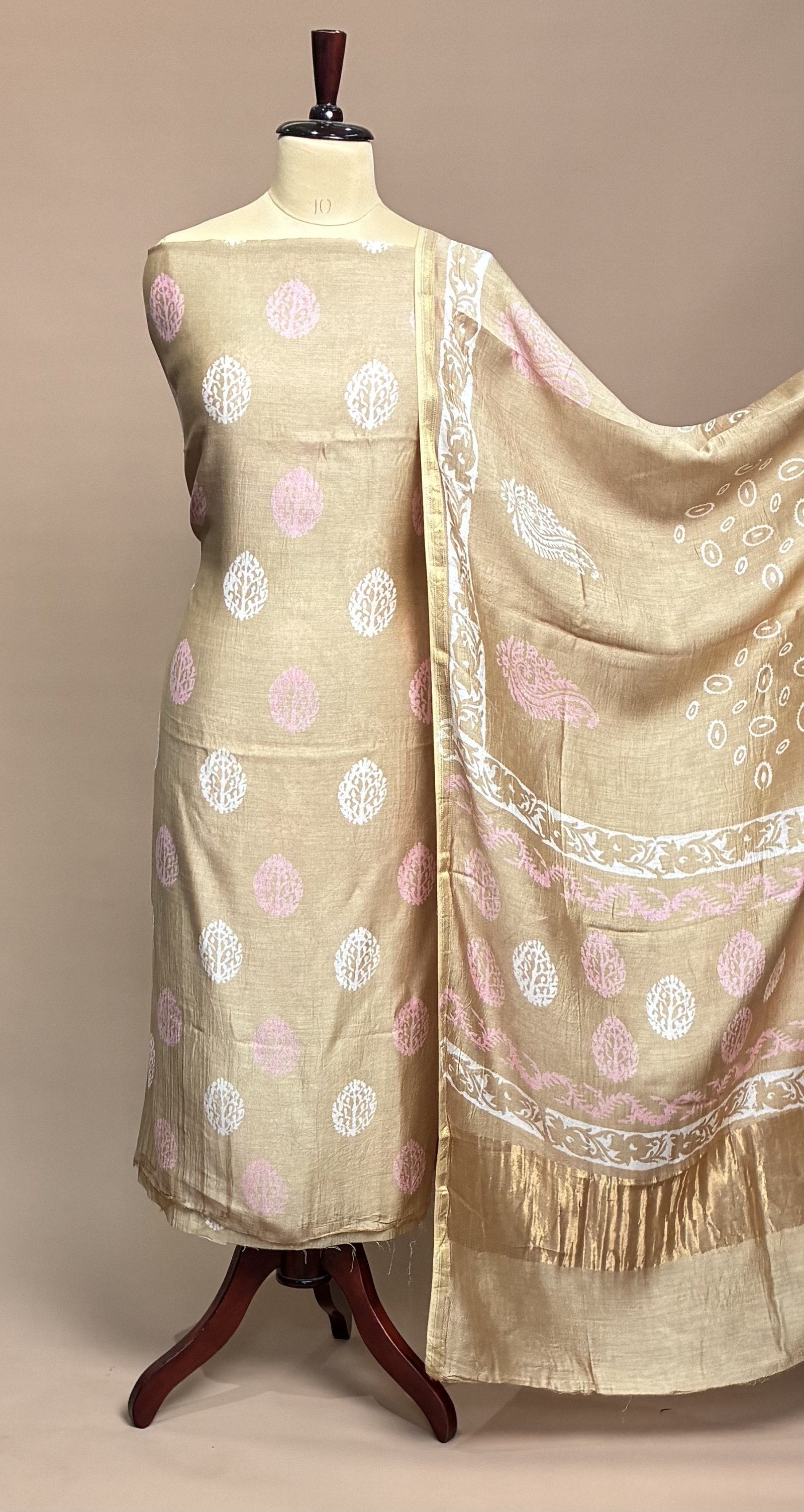 Maheshwari Suit Piece - Cream & Gold